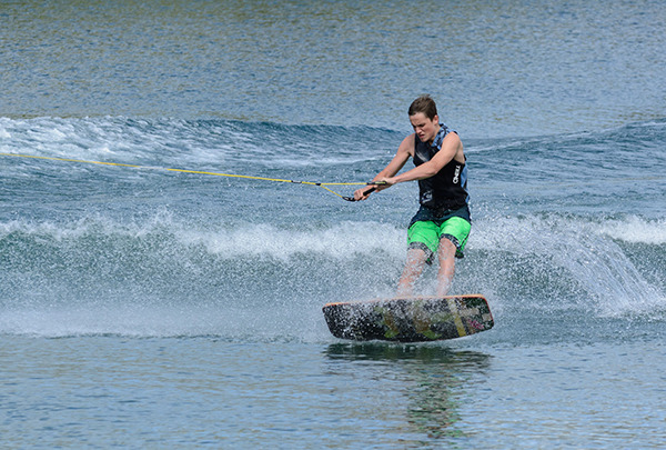 Wakeskate: Second gold of games for Lindsay
